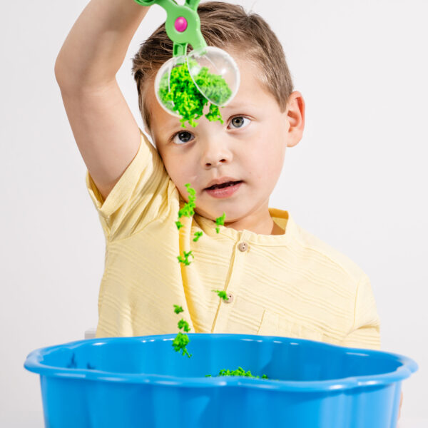 Playfoam Pluffle Sensory Station