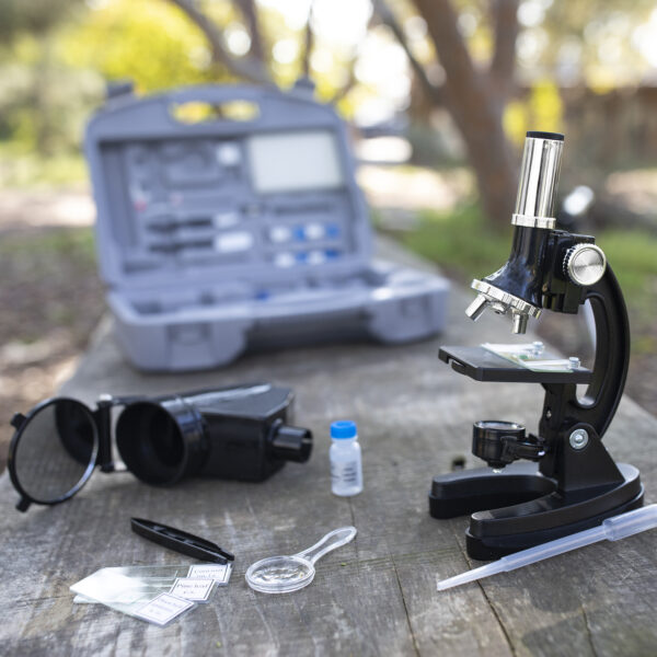 GeoSafari MicroPro 95-Piece Microscope Set