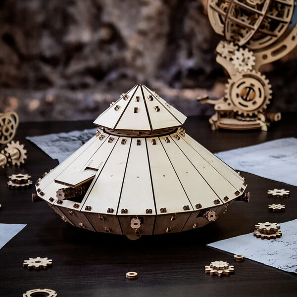 Da Vinci Tank 3D Wooden STEM Construction Kit