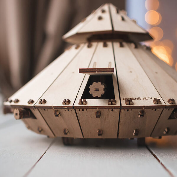 Da Vinci Tank 3D Wooden STEM Construction Kit