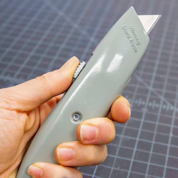 ERSBAZ114-6_1.jpg Multipurpose Utility Knife, Pack of 6