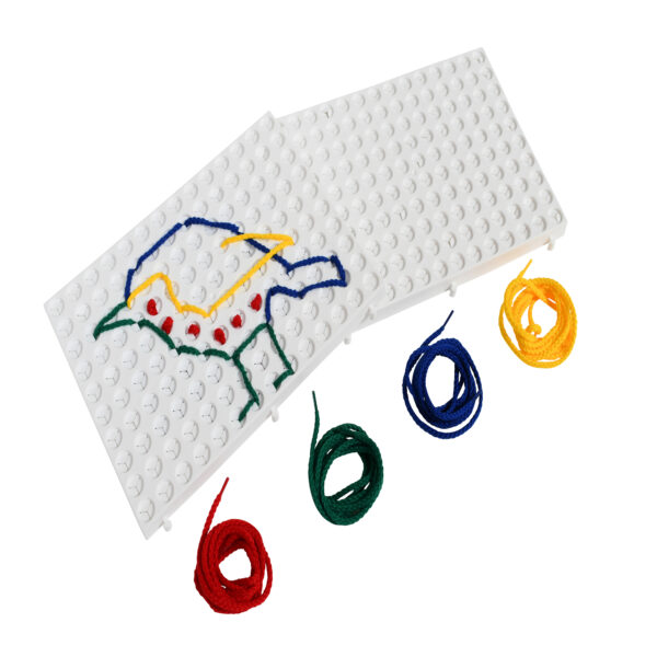ERSCTU44013_6.jpg Junior String Art - School Set