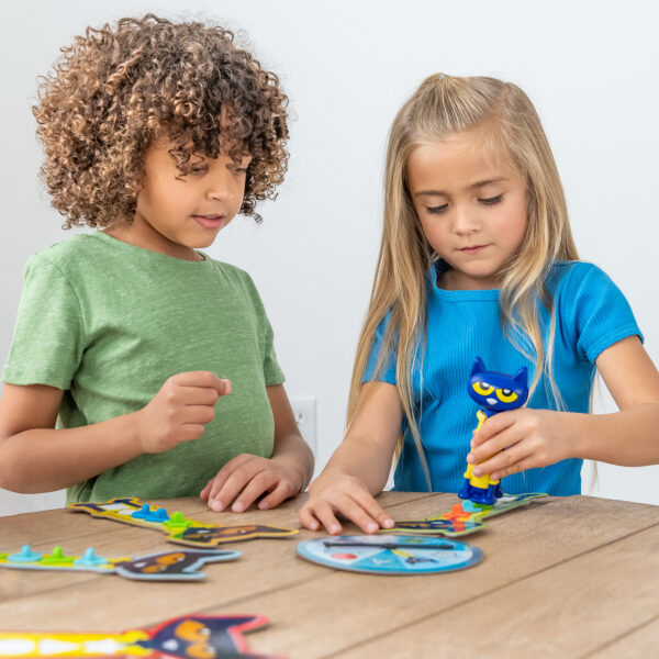 Pete the Cat I Love My Buttons Game