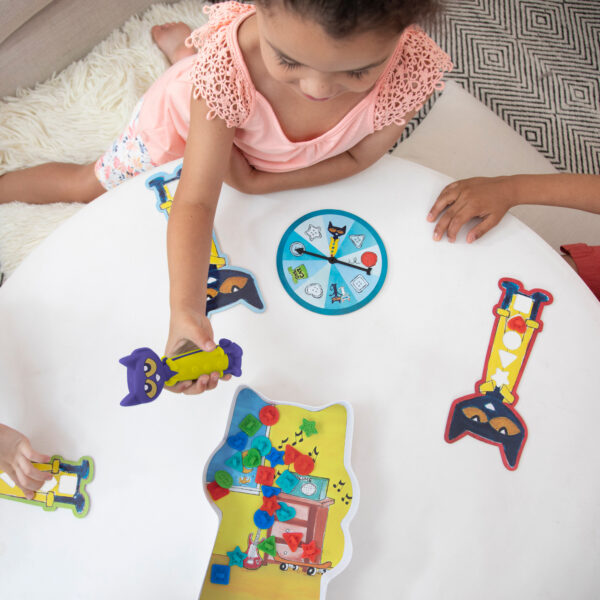 Pete the Cat I Love My Buttons Game