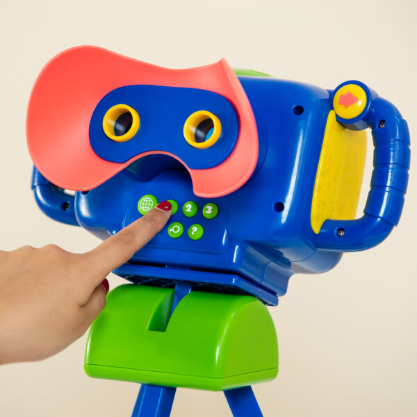 ERSEI-8808_2.jpg GeoSafari Jr. Talking Wildlife Camera