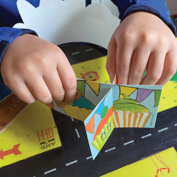 Pete the Cat Happy Birthday Crowns, Pack of 30