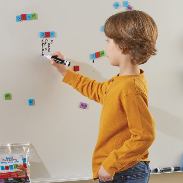 ERSHTM96161_3.jpg Phonics Word-Building Magnetic Tiles