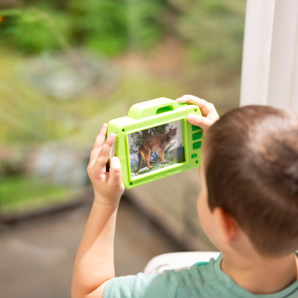 ERSLCI30905_6.jpg Rocky Mountain Sights & Sounds Toy Camera Play Set