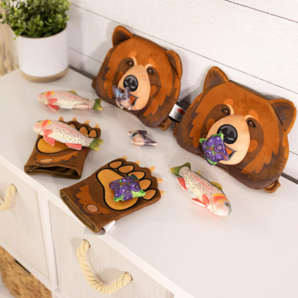 ERSLCI30909_6.jpg Yellowstone Grizzly Bear Game Play Set