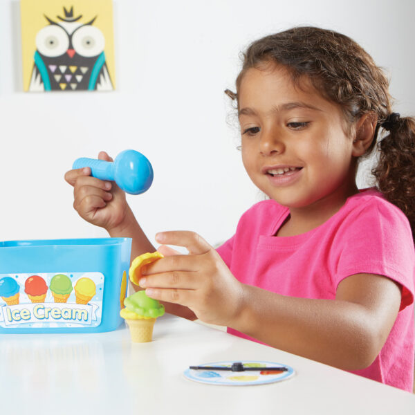 ERSLER6315_1.jpg Smart Scoops Math Activity Set
