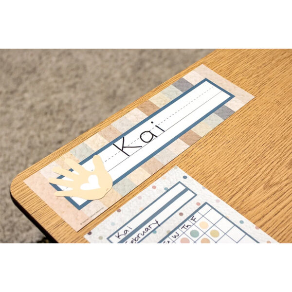 Everyone is Welcome Flat Name Plates, 36 Per Pack, 6 Packs